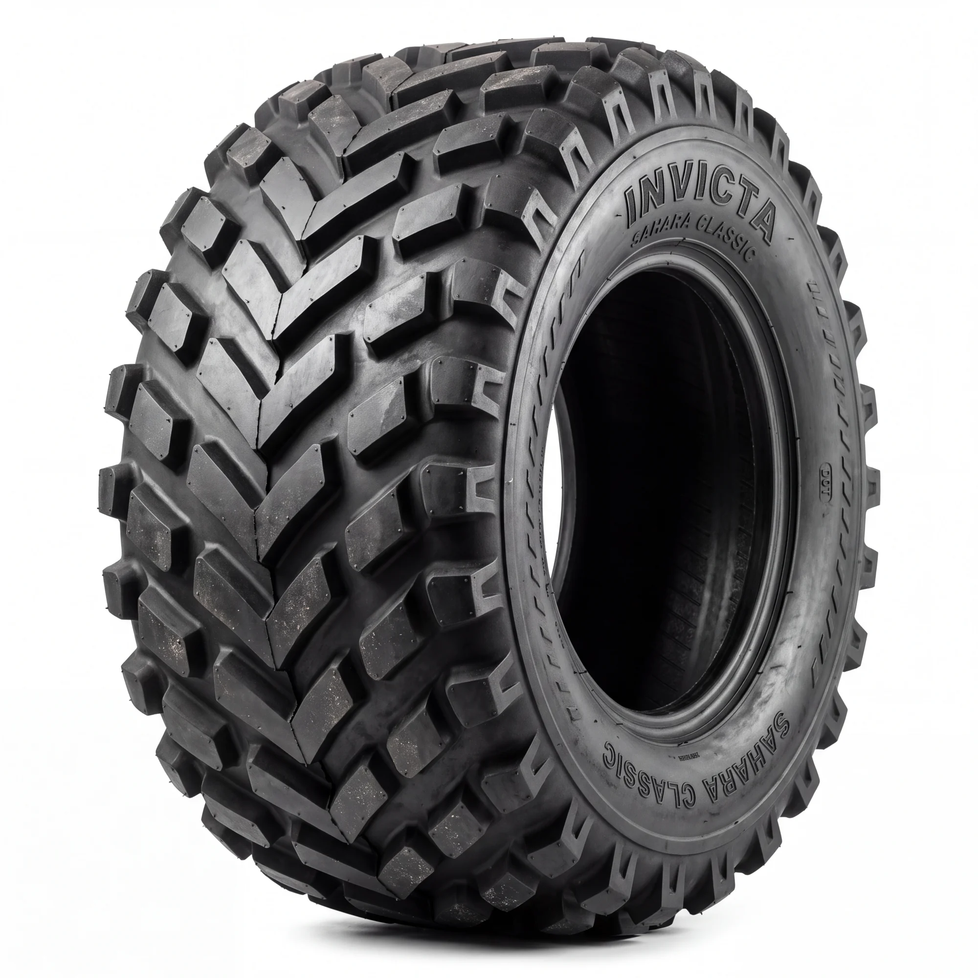 INVICTA SAHARA CLASSIC all-terrain tyre with deep directional chevron lugs and wraparound shoulder blocks